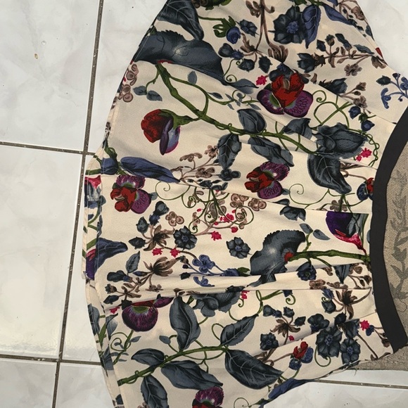 W118 by Walter Baker Skirt - Picture 1 of 3